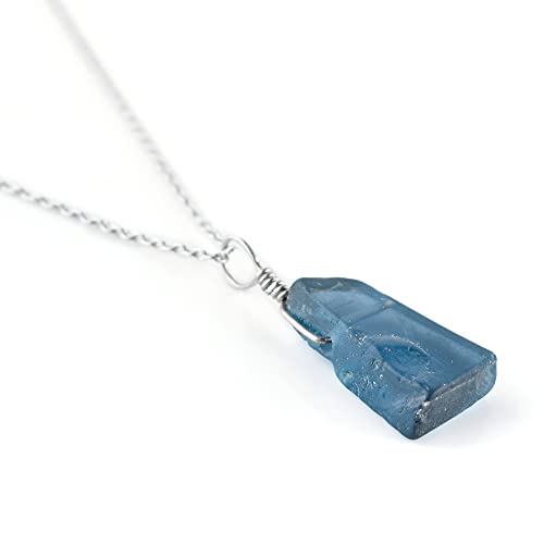 “Showcasing Elegance: A Look At The City’s Top London Blue Topaz Necklaces”