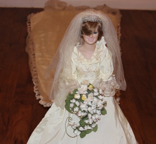 The Princess Diana Porcelain Bride Doll by The Danbury Mint